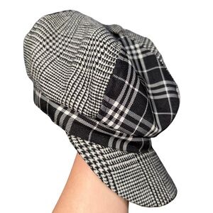 Y2K nine & company black & white‎ plaid/houndsooth newsboy hat